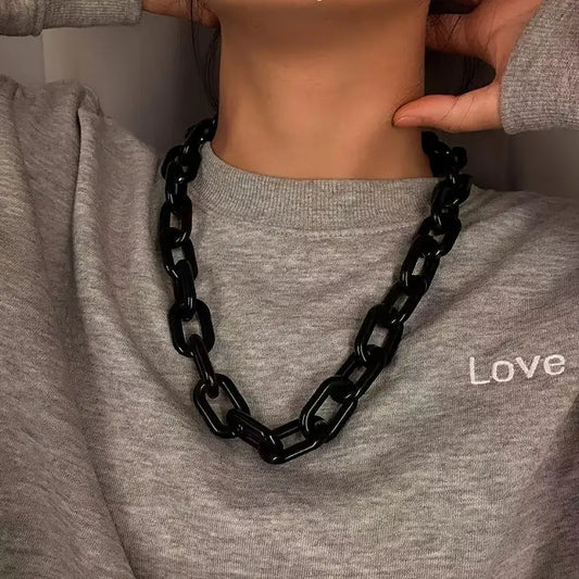 Massive black chain